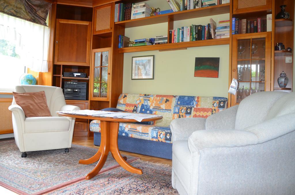 Ferienhaus Mitterbauer Oberhofen am Irrsee Zimmer foto