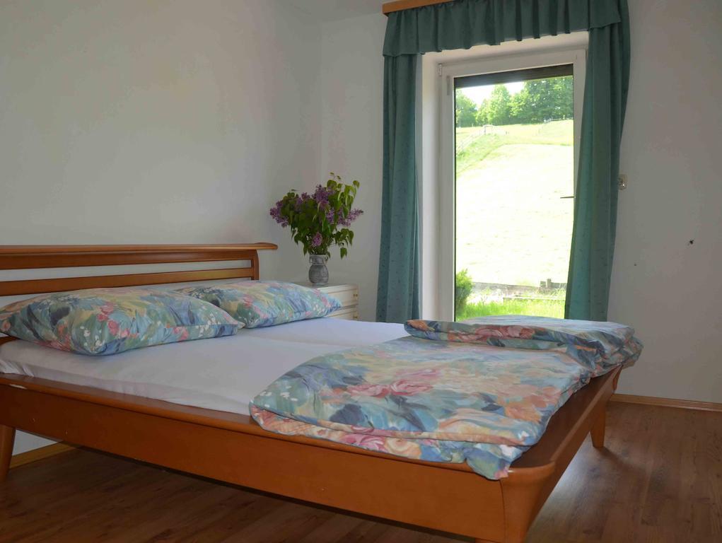 Ferienhaus Mitterbauer Oberhofen am Irrsee Zimmer foto